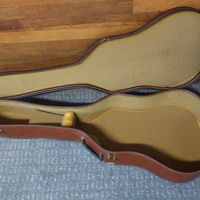 Vintage 1960s Harmony Kay Silvertone Gibson Chipboard Maroon Acoustic Guitar Case Clean Fits 37 x 14 x 4 Fits Parlor & Stella Models image 2