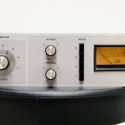 Pair of Urei Universal Audio 1176LN Rev. H (owned by the Bee Gees) image 4