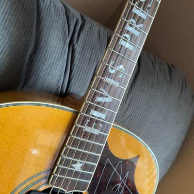 RARE Epiphone EJ200E ELVIS PRESLEY Signature Super Jumbo 2008 - 2011 - Antique Natural image 2