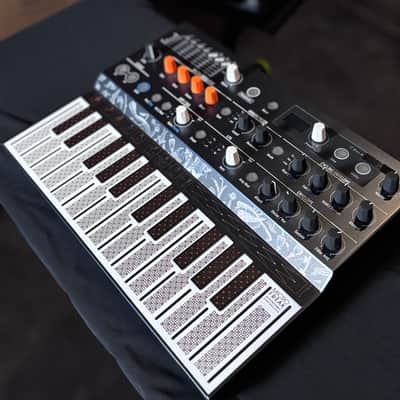 Arturia MicroFreak 25-Key Algorithmic Synthesizer 2019 - Present - Black image 3