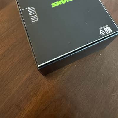 Shure MoveMic Two Wireless Clip-On Microphone Pair 2024 - Present - Black image 6