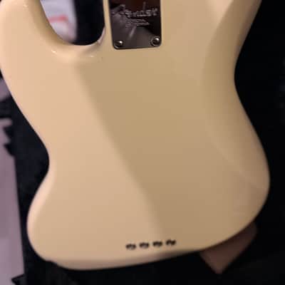 Fender American Standard Jazz Bass with Maple Fretboard 2008 - 2016 - Olympic White image 4