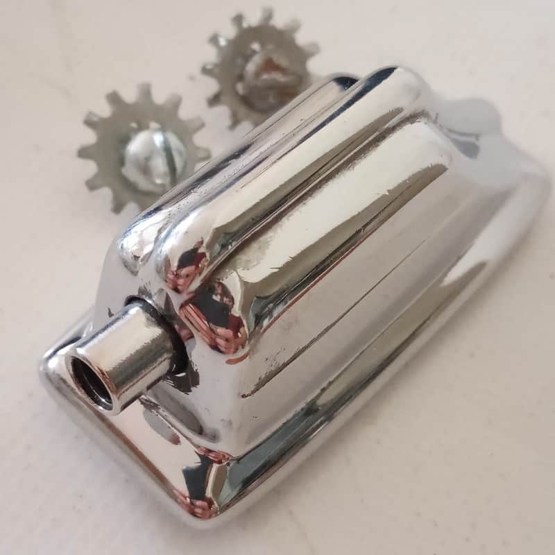 *Rogers Dayton Beavertail Tom/Snare Drum Lug Heavy Casting Star Vintage 60s Ohio image 1