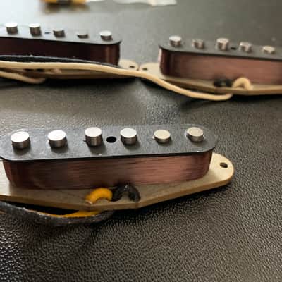 Strat pickups made in USA - Bootstrap ‘54 Vintage Pro for Stratocaster® 2021 Parchment/ Aged White image 2