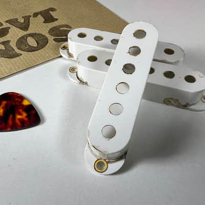 General Vintage Tone  1958 / 1959 True Vintage Stratocaster pickup covers “ hips “ Aged White  Aged image 2