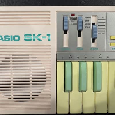 Casio SK-1 1986 - Vintage 1985 Casio SK-1 Pink Edition “Pink Unicorn” – Rare Sampler Keyboard (Mint Condition)