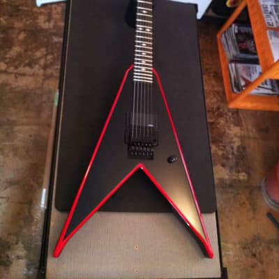 BC Rich JR V ICON EMG 81 RED BEVEL Electric Guitar 24 FRET Tremolo NEW + STRINGS image 1