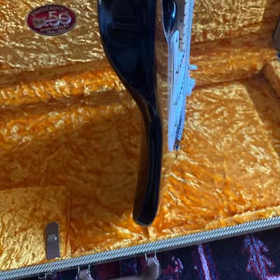 Fender 50th Anniversary American Series Stratocaster with Maple Fretboard 2004 - 2-Color Sunburst image 6
