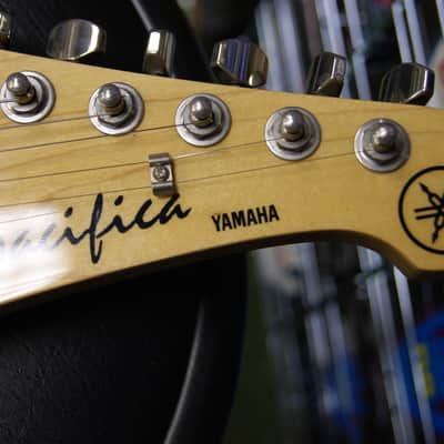 Yamaha Pacifica 412v electric guitar S/H image 5