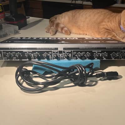 Behringer Autocom Pro MDX1400 Compressor / Limiter with IEC power cable and rack mount bolts/washers image 1