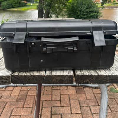 Cambridge SoundWorks Mick Fleetwood Signature Model Twelve Portable Speaker System image 4