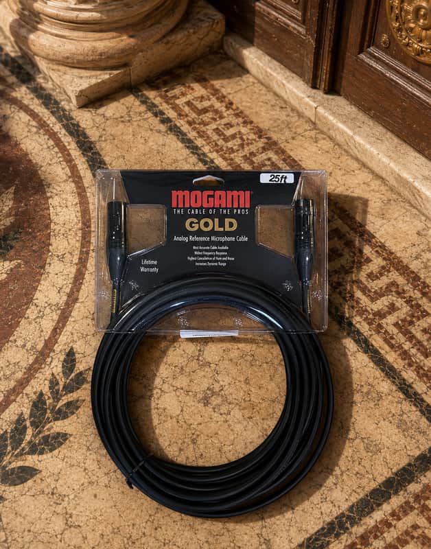 Mogami Gold Studio-25 XLR Male to XLR Female - 25'