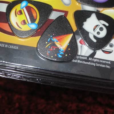 new in package (old stock) Perri's Leather Ltd. / Perri's LP12-EMO5 emoji Guitar Picks - Med Gauge - Celluloid Plastic, 351 shape - but slightly curved (LP12EMO5) image 21