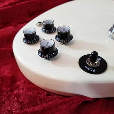 Gibson SG Standard 12 string with HSC 2013 white image 5