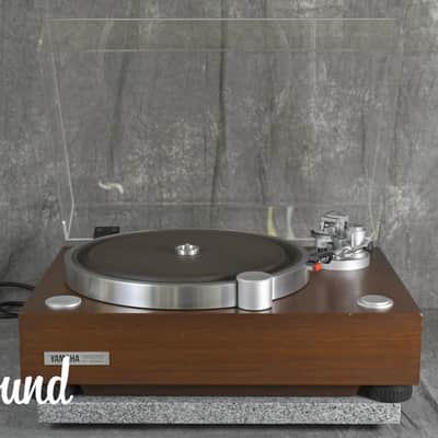 YAMAHA GT-2000L Turntable [Woodgrain Plinth Version] W/ Auto Lifter Adjust. image 1