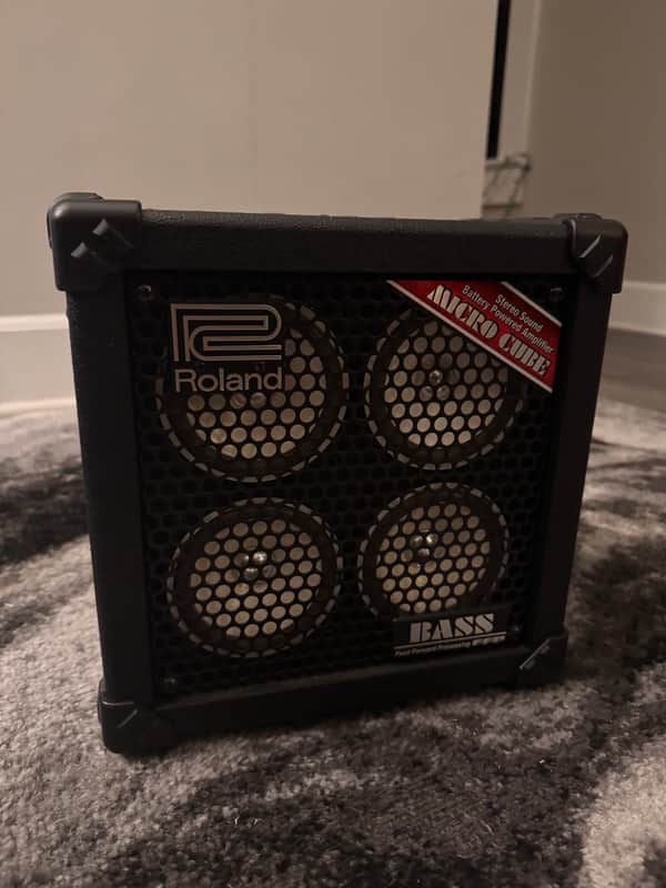 Roland Micro Cube Bass アンプ Roland Micro Cube – Vintage Guitar® magazine