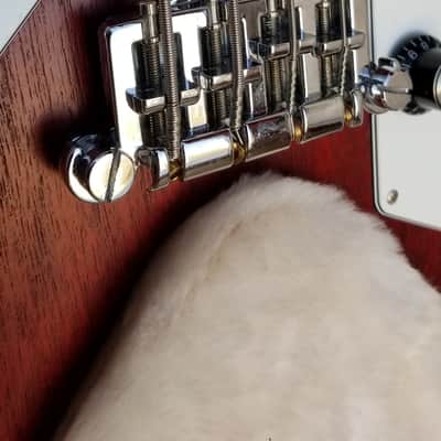 Gibson Flying V Bass Reissue 2012 Cherry image 2