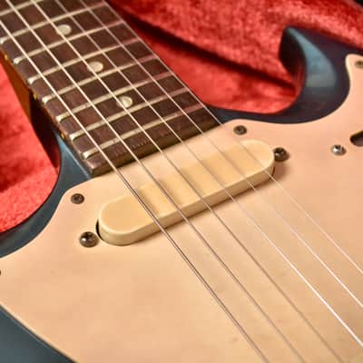 Gibson Melody Maker D with Vibrola 1967 - Pelham Blue image 6