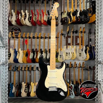 Fender   American Standard Stratocaster Black 1993 image 2