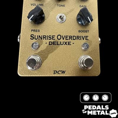DCW Pedals Sunrise Overdrive Deluxe - Gold X14709 image 3