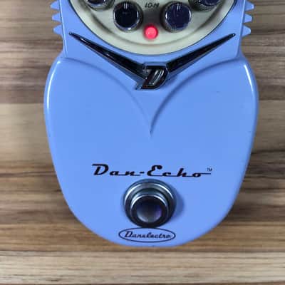 Danelectro Dan Echo 2000s - Lavender image 5