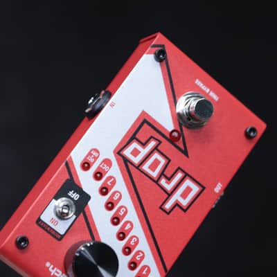 DigiTech Drop Compact Polyphonic Drop Tune Pitch-Shifter Effect Pedal w/Adapter image 7