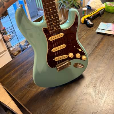 Fender FSR Classic Series '60s Stratocaster 2010s Cerulean Blue image 3