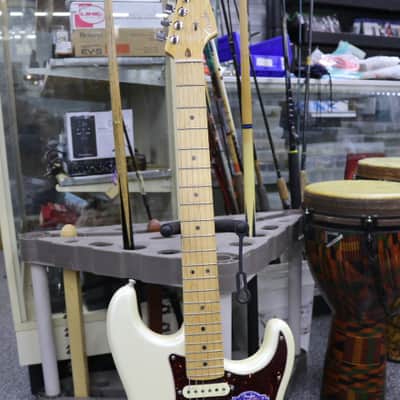 Fender American Deluxe Stratocaster Ash with Maple Fretboard 2013 - 2015 - White Blonde image 3