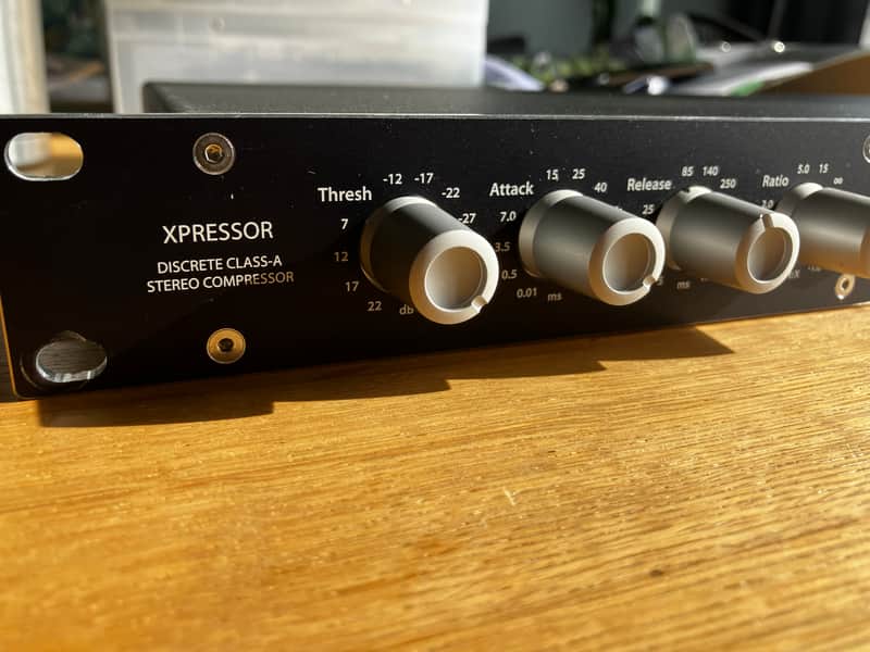 Elysia xpressor Discrete Class-A Stereo Compressor 2010s - Blue image 1