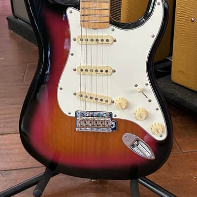 Fender Steve Lacy People Pleaser Stratocaster Chaos Burst #SL000201 7 lbs 15.3 oz. image 10