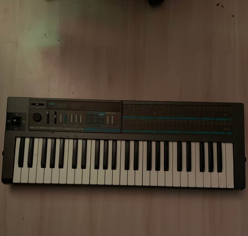 Korg Poly-800 Polyphonic Analog Synthesizer | Reverb