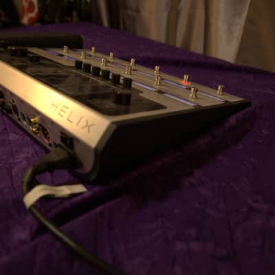 Line 6 Helix Floor Limited Edition 2023 - Platinum image 4