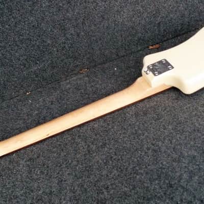 Hofner HCT-SH-WH Contemporary CT Series Shorty Travel / Mini Guitar White & Gig Bag image 4