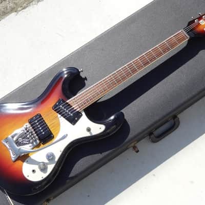 Mosrite The Ventures 1988 signed by Semie Moseley image 2