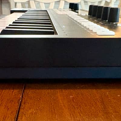 Arturia Keystep Pro Chroma + Decksaver, Power Supply, CV/USB Cables image 10
