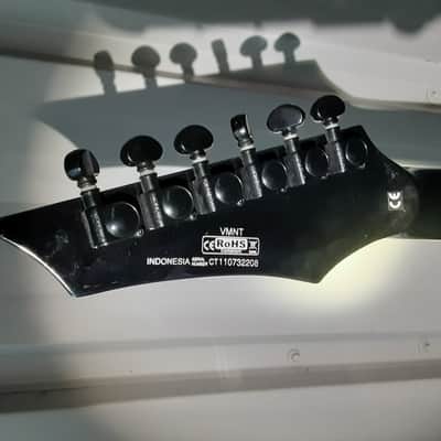 Dean V (Dave Mustaine Signature) // End Game Graphic image 9