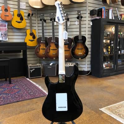 Yamaha Pacifica PAC012 Solid Body Electric Guitar Black image 6