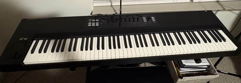 Native Instruments Komplete Kontrol S88 2010s - Black image 1