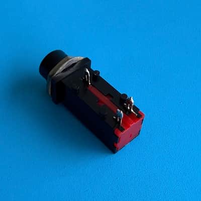 Marshall G15RCD Guitar Amplifier Replacement Part: Mono TS 1/4" Jack Socket image 2