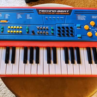 Techno-Beat Electronic Keyboard Concert Play/Demo Manley 2005 Red 54 Key, Battery Powered image 1