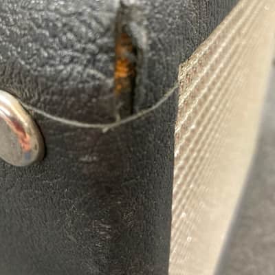 Fender Musicmaster Bass 2-Channel 12-Watt 1x12" Bass Combo 1970 - 1980 - Silverface image 10
