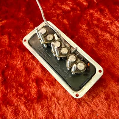 DeArmond Rowe Dynasonic 2000 guitar pickup 1960’s - Chrome original vintage USA guild Gretsch Kustom Martin image 2