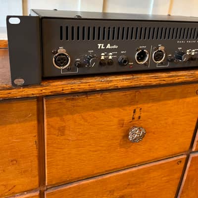 TL Audio Dual Valve Mic Pre Amp / DI Made in England image 3