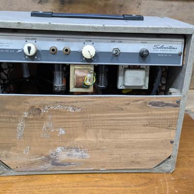 Silvertone Danelectro 1431 Vintage 1950s 5w Electric Guitar Combo Amp image 2
