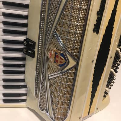 Silvio Soprani  Accordion 1950-1960 Marble Cream image 2