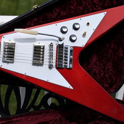 Gibson Custom Shop '67 Mahogany Flying V Reissue with Maestro
