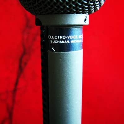 Vintage 1980's Electro-Voice PL11 / RE11 Supercardioid Dynamic Microphone Low Z w mic clip RE10 RE15 image 8