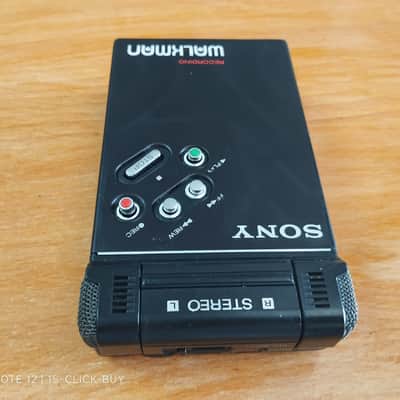 Sony WM R2 1982 - Sony Walkman Cassette player WM R2 black working image 7