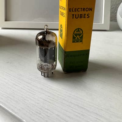 Amperex Bugle Boy ECC83 / 12AX7 1950s image 1