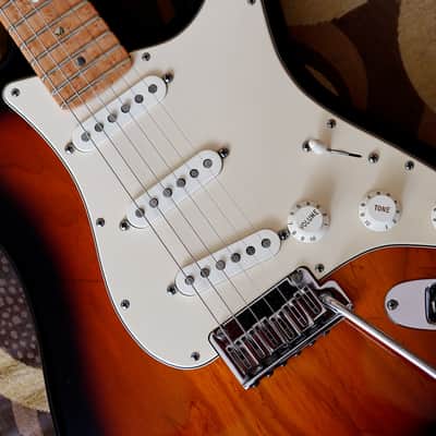 Fender Custom Shop Custom Deluxe Stratocaster image 18